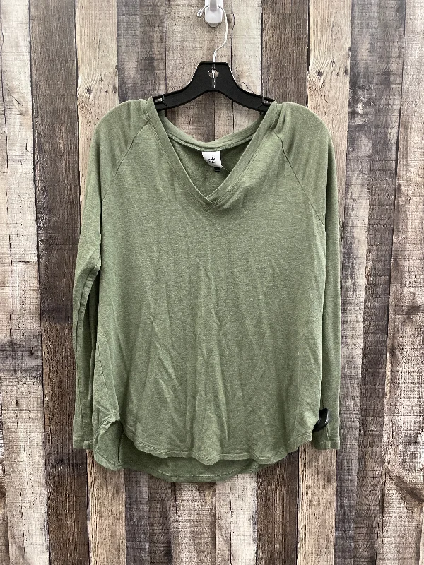 women's tops for those who want to add a touch of sophistication to their casual attireTop Long Sleeve By Cabi In Green, Size: S