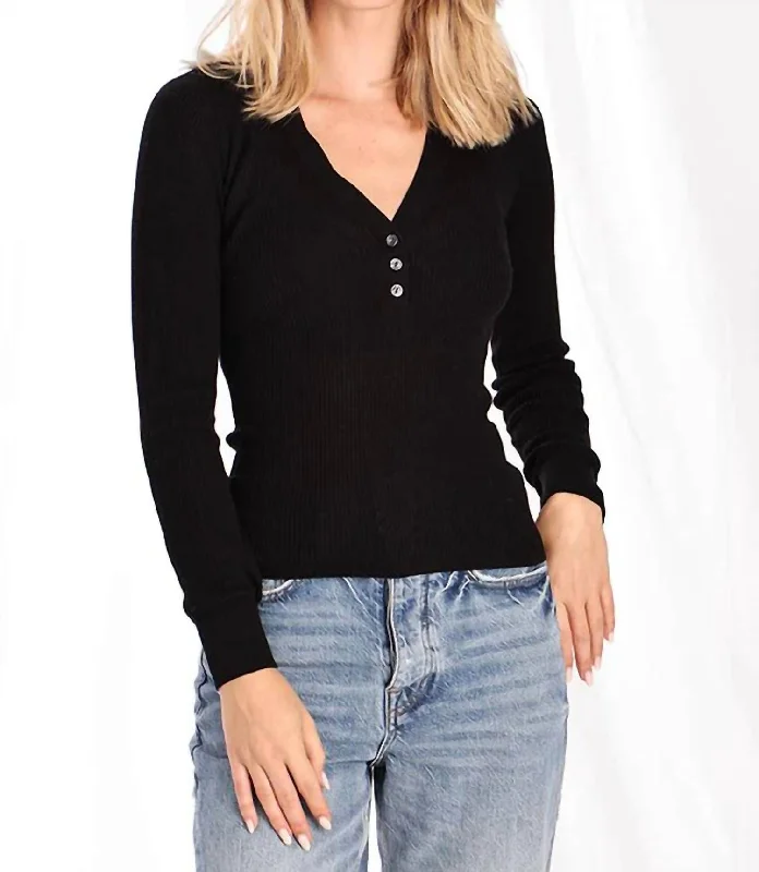 Turtle-Neck SweatersFine Silk/cashmere Henley Long Sleeve Top In Black