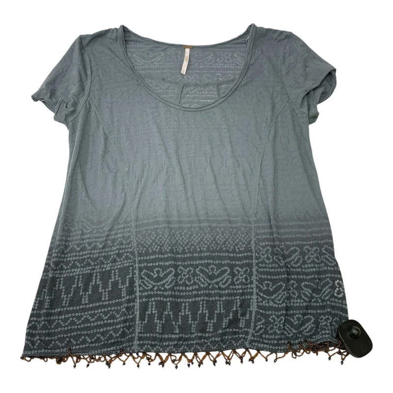 women's tops for those who want to show off their figure in a flattering wayTop Short Sleeve By Free People In Blue, Size: S