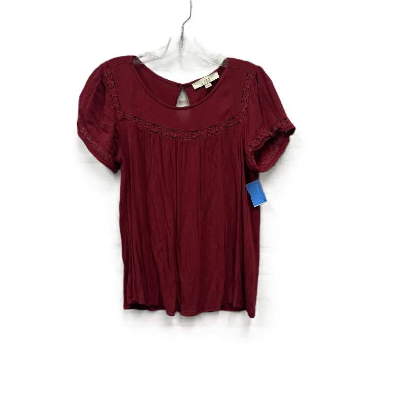 women's tops for those who want to wear pieces that are both functional and fashionableTop Short Sleeve By Loft In Red, Size: S